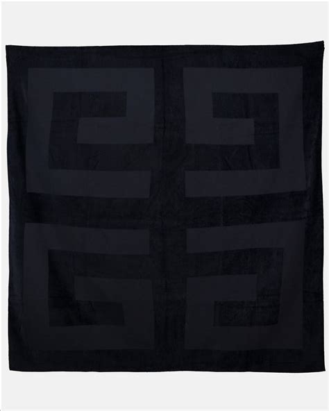 serviette de plage givenchy